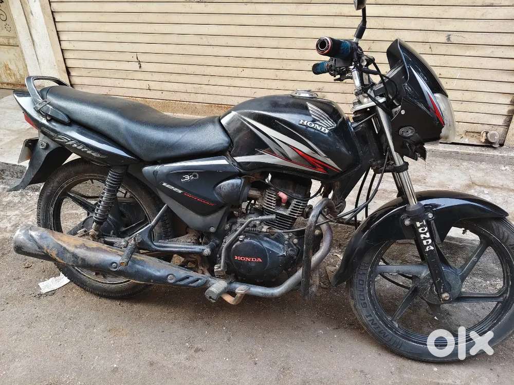 Supper condition selp start bike and look super over all fentastic bik