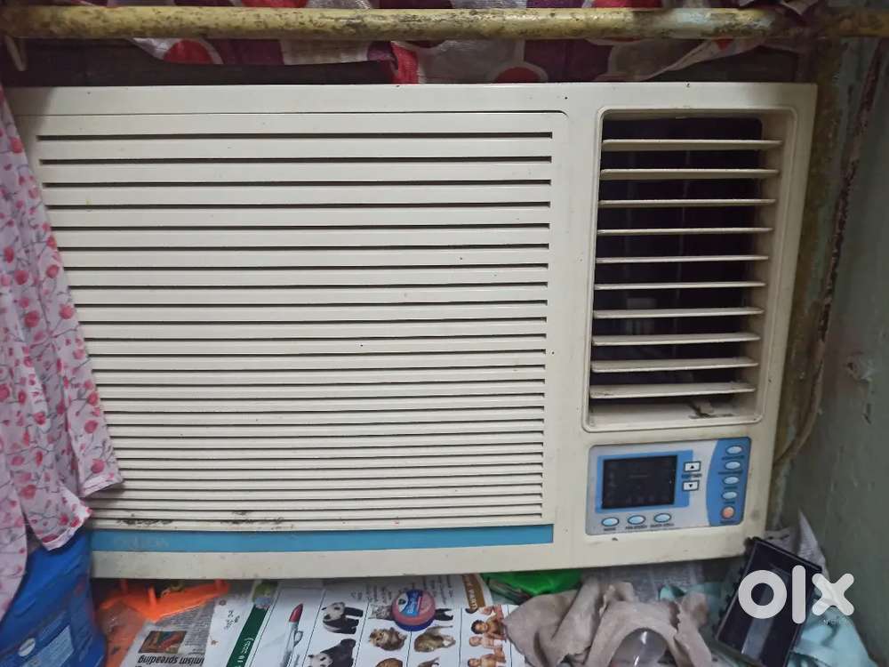 Window ac LLOYD and Onida