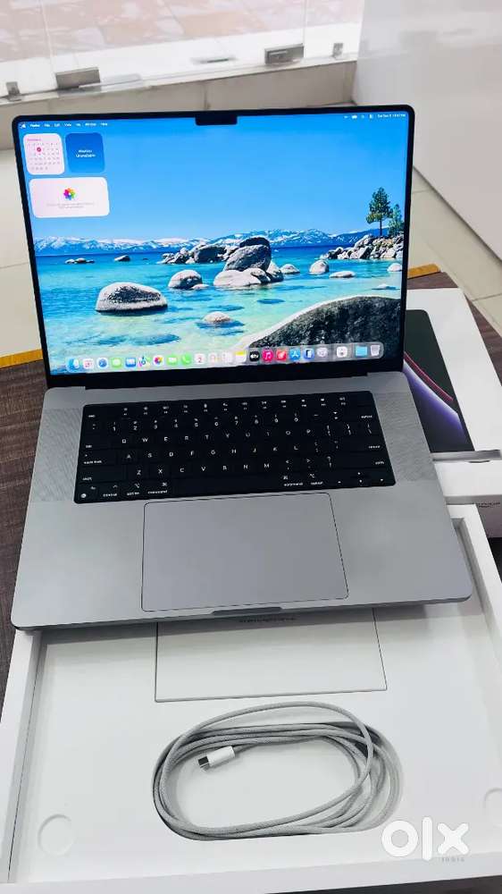 MacBook Pro M2 Pro 32/512gb, Excellent Condition With Box and Charger