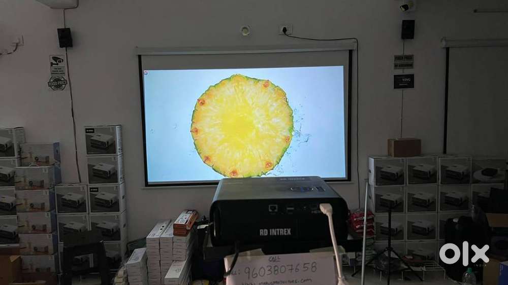 New Best quality 4K 3D projectors and screens wall tripod at wholesale