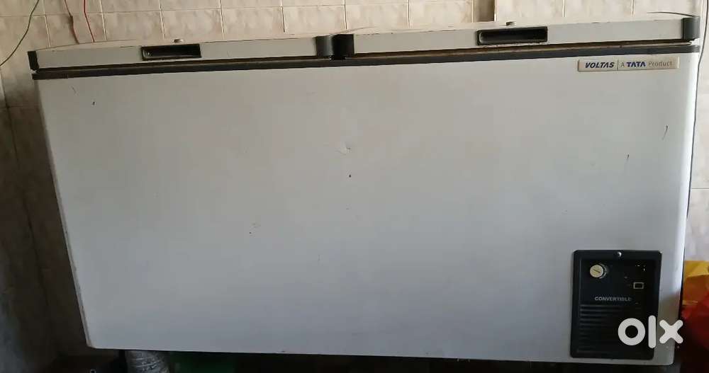 Voltas 420 L Double Door Standard Deep Freezer (