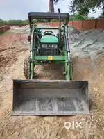 UP number tractor+ Heavy Loader