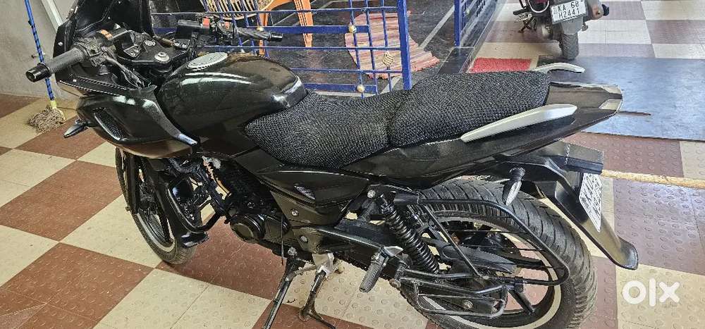 Pulsar 220 clean condition