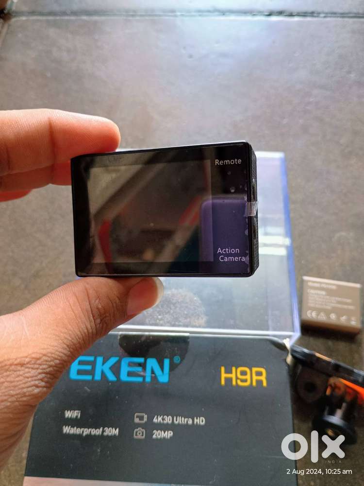 Action Camera with mobile mount