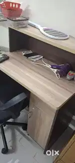 Computer table