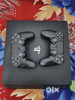 Ps4pro 1 tb  with 3 games