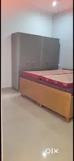 1 room set semi furnished