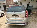 Mahindra XUV500 13