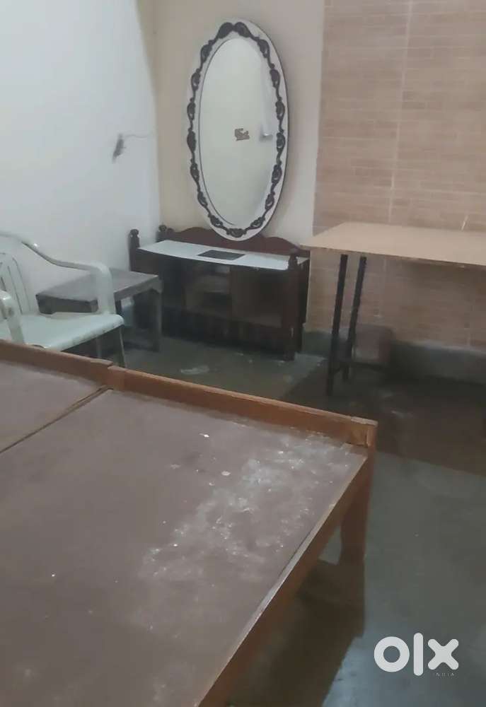 1 RK , for female Flatmate