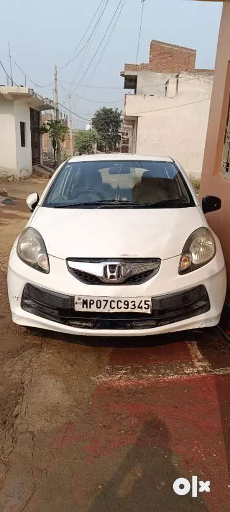 Honda Brio 2013 CNG & Hybrids Well Maintained