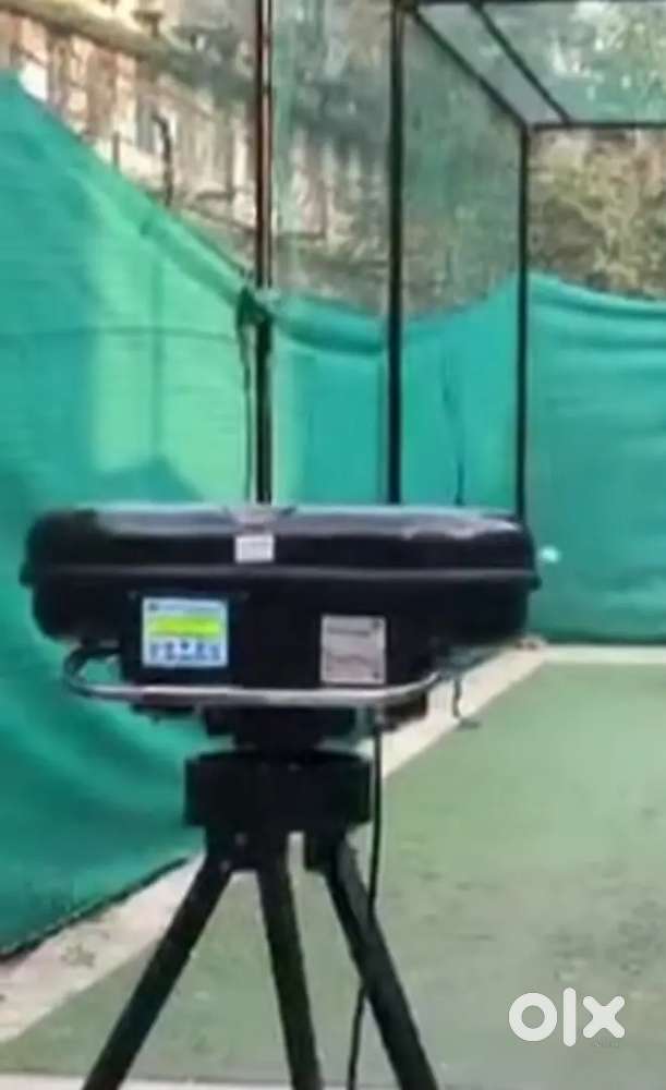 Bowling machine