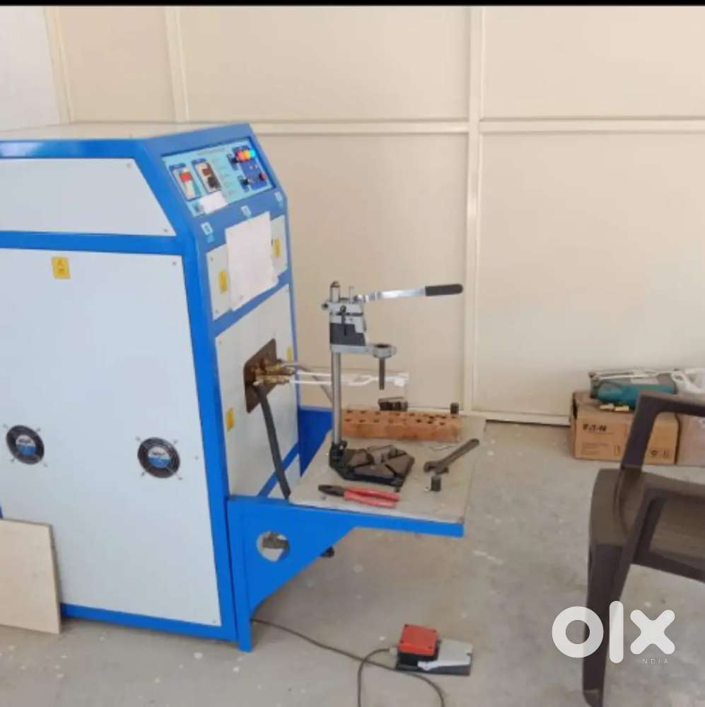 Induction brazing machine