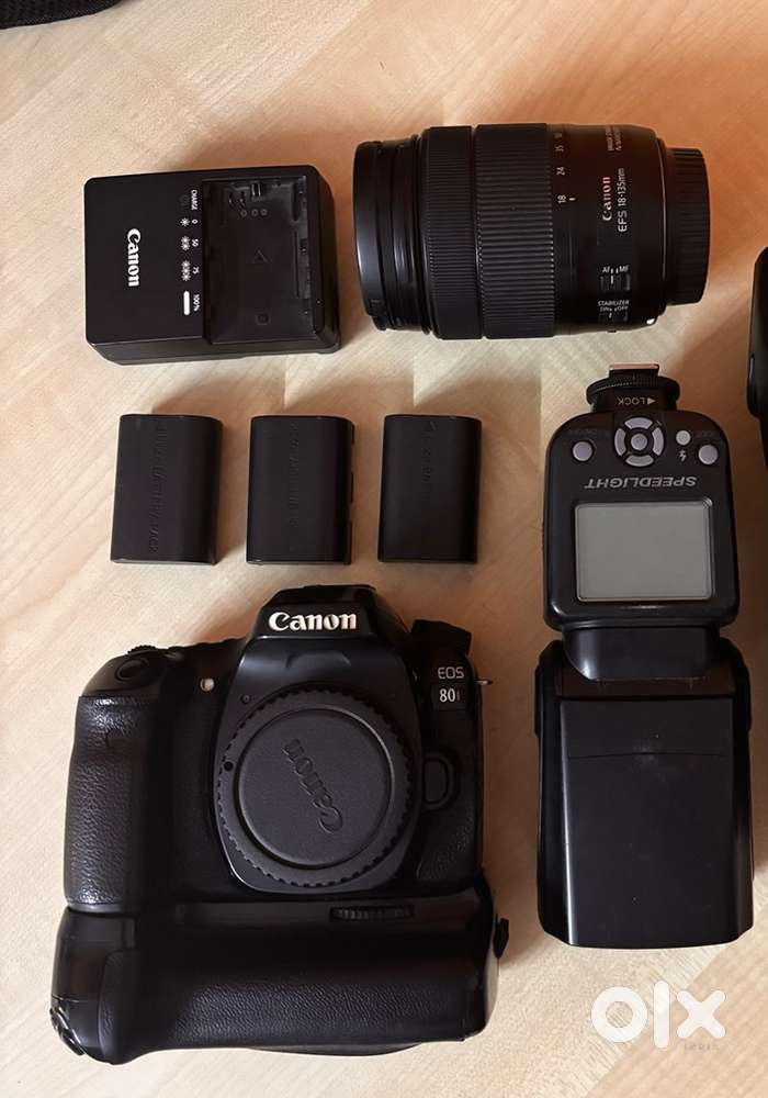 Canon 80D DSLR CAMERA