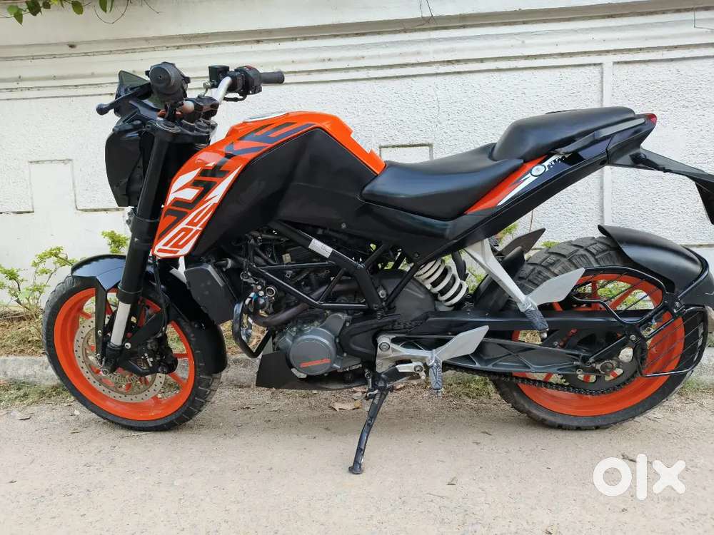 KTM DUKE 125 BIKE