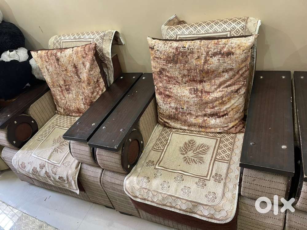3+2 sofa without table