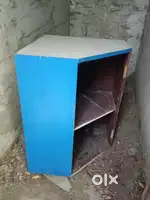 Corner small v shaped Plywoode table