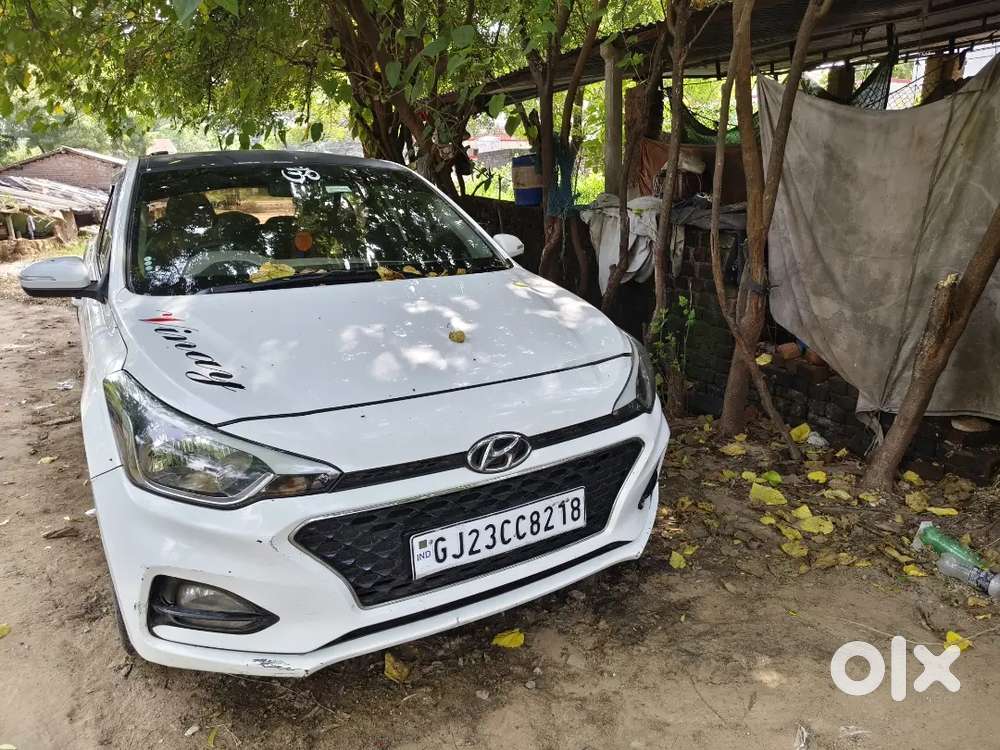 Hyundai Elite i20 2019 Petrol 98000 Km Driven