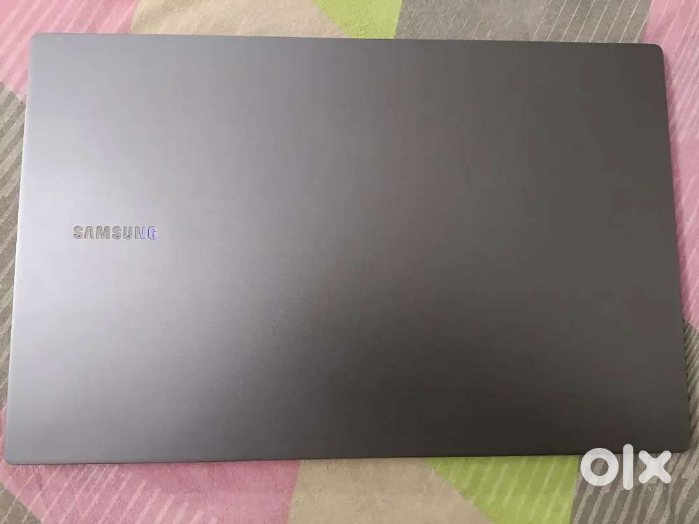 Samsung galaxy Book4 i7 13 th gen