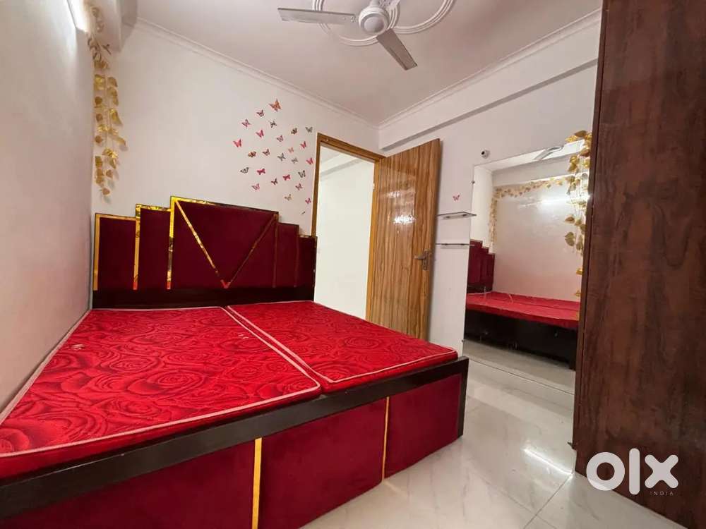 Furnished 1 rk available for rent near saket metro station