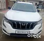 Mahindra XUV700 2022 Diesel Well Maintained