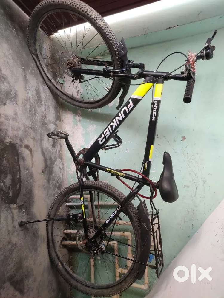 Funkier prism street rider bycycle