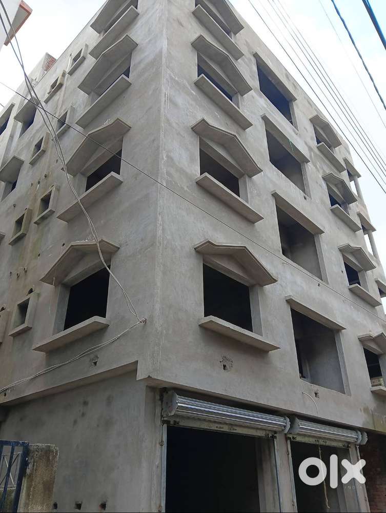 PREMIUM FLATS SALE AT KANCHRAPARA RAJANIBABU ROAD