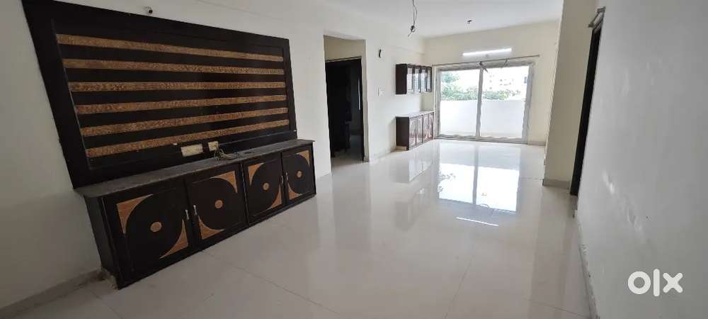 3bhk Flat read to move Near to highway cinema Hall Center