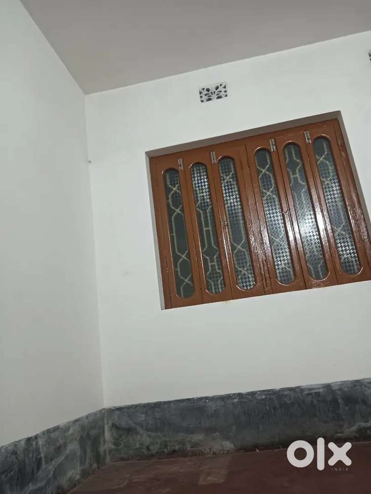 Looking for a roommate in a single house