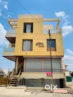 Multiple shop areas on rent