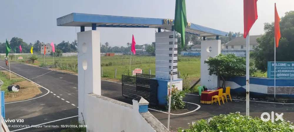 On road plot for sale