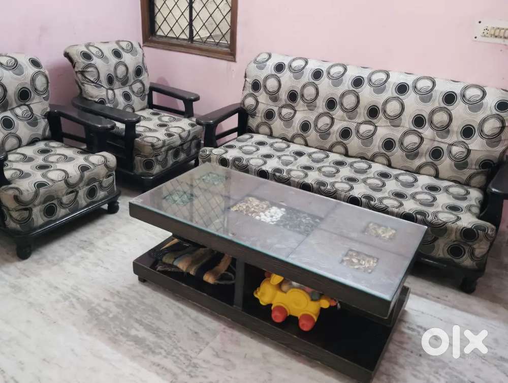 Vaishali sec 5, maitri lane near mohan dhaba