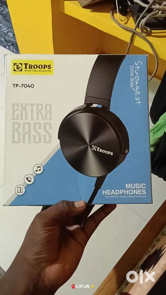 Wearing head phone and sound quality is very good