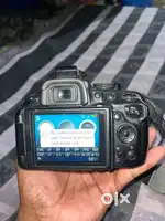 Nikon 5200, good condition, prime lens, zoom lens, charger, battery .