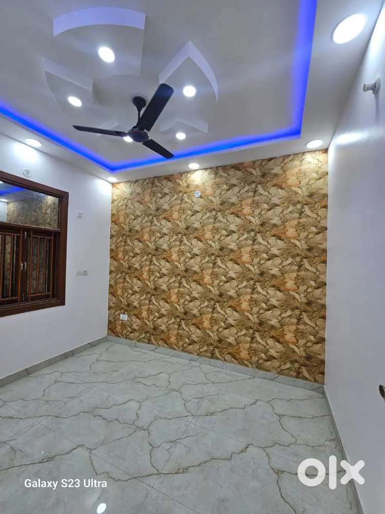 75गज 2bhk मेट्रो के बिल्कुल पास सिर्फ 33लाख