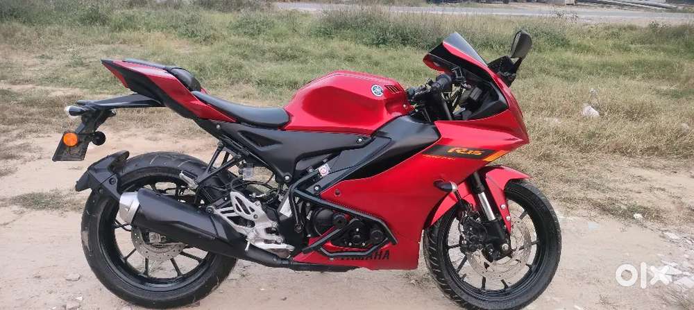 Yamaha R15 version 4 double disc ABS full insurance service record