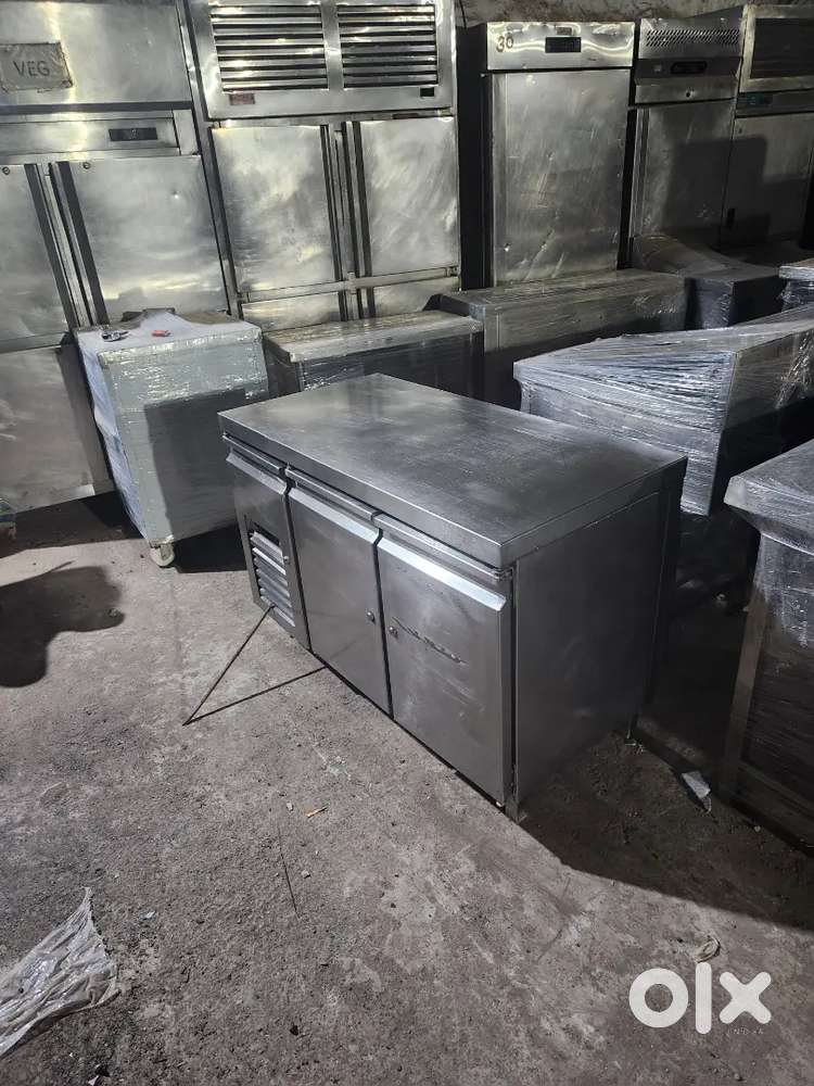 Undercounter fridge 4 feet