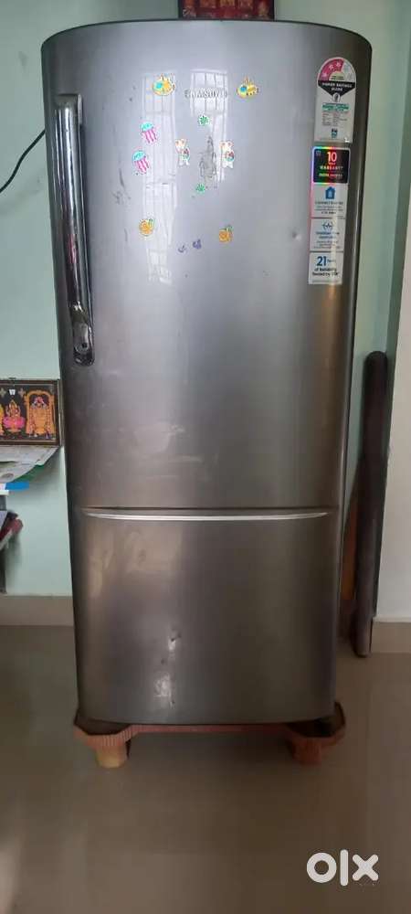 Samsung fridge (212L)