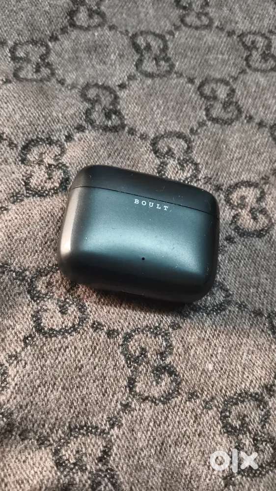 Boult z60 Truly Wireless Stereo earbuds, 100% working condition. 3mo.