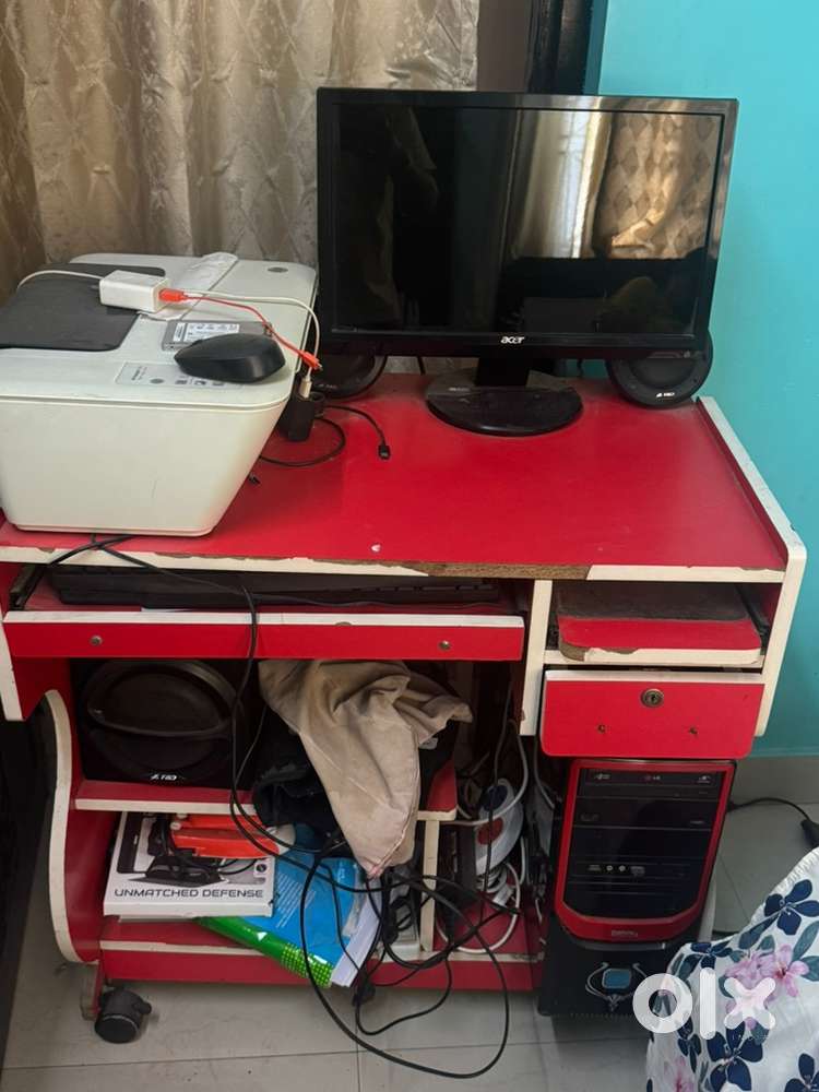 Computer with acer led in good condition