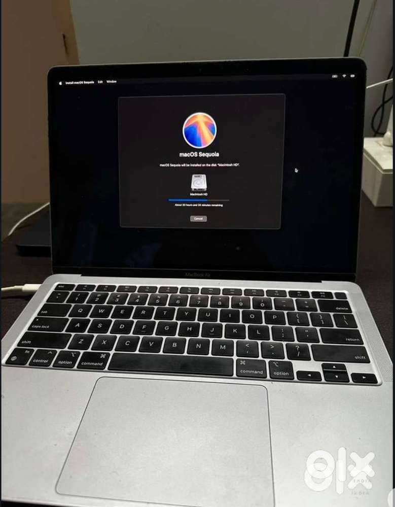 Macbook Air 2020 Good condition