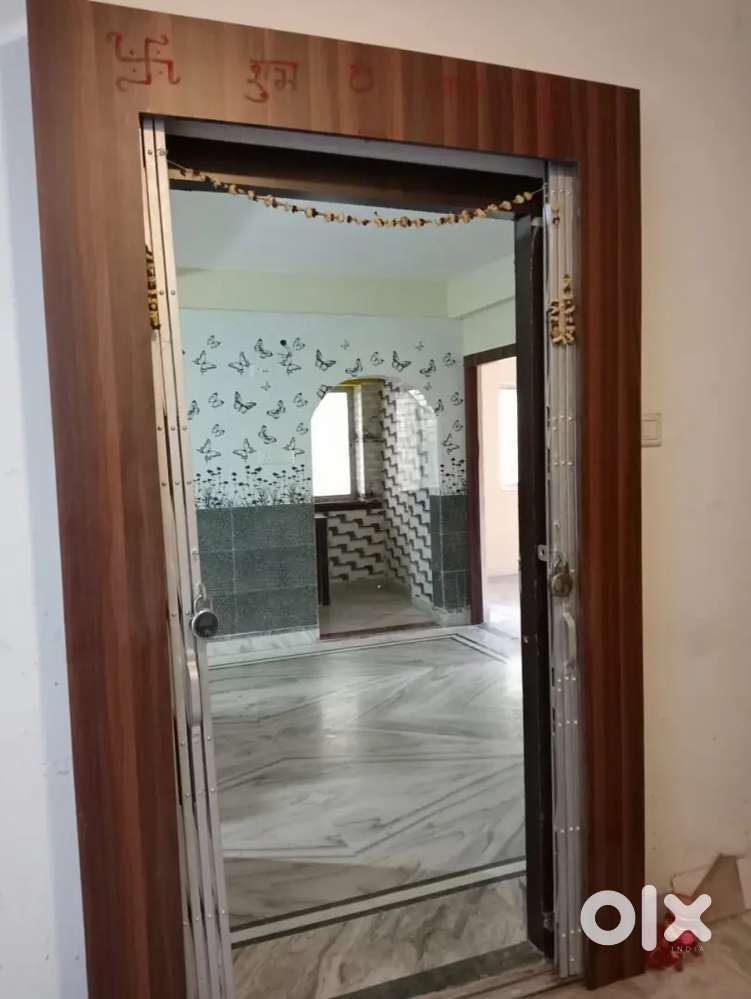 3 BHK SPACIOUS FLAT RENT- 15500LIGHTS,FANS & WARDROBE ARE INSTALLED.