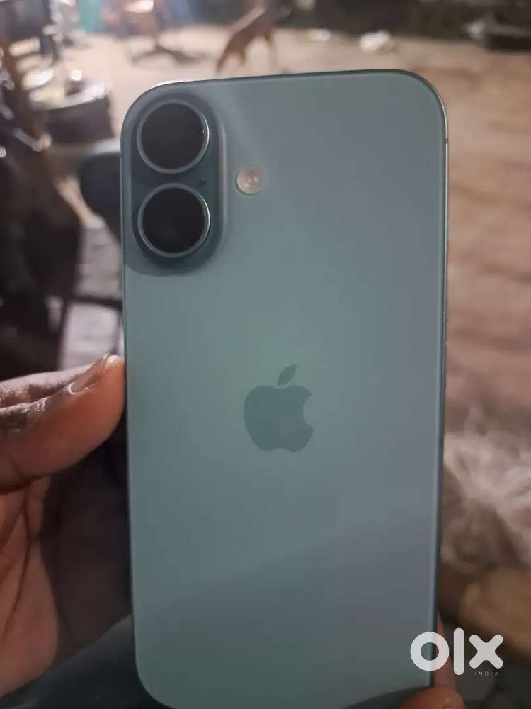 I phone 16 (128)