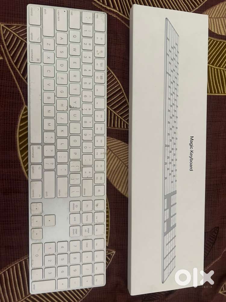 Apple magic keyboard with numeric keyboard