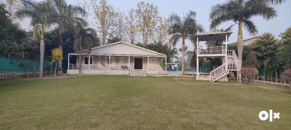 3bhk fully furnished farm House available for sale in Noida