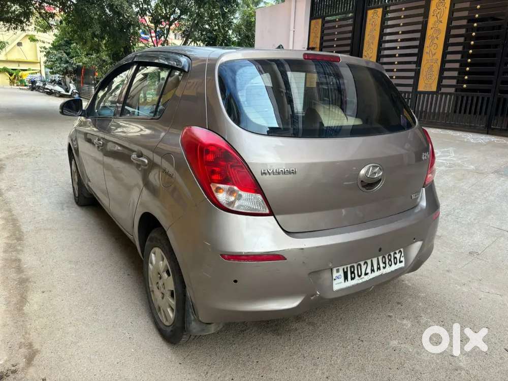 Hyundai i20 2012 Petrol 64000 Km Driven
