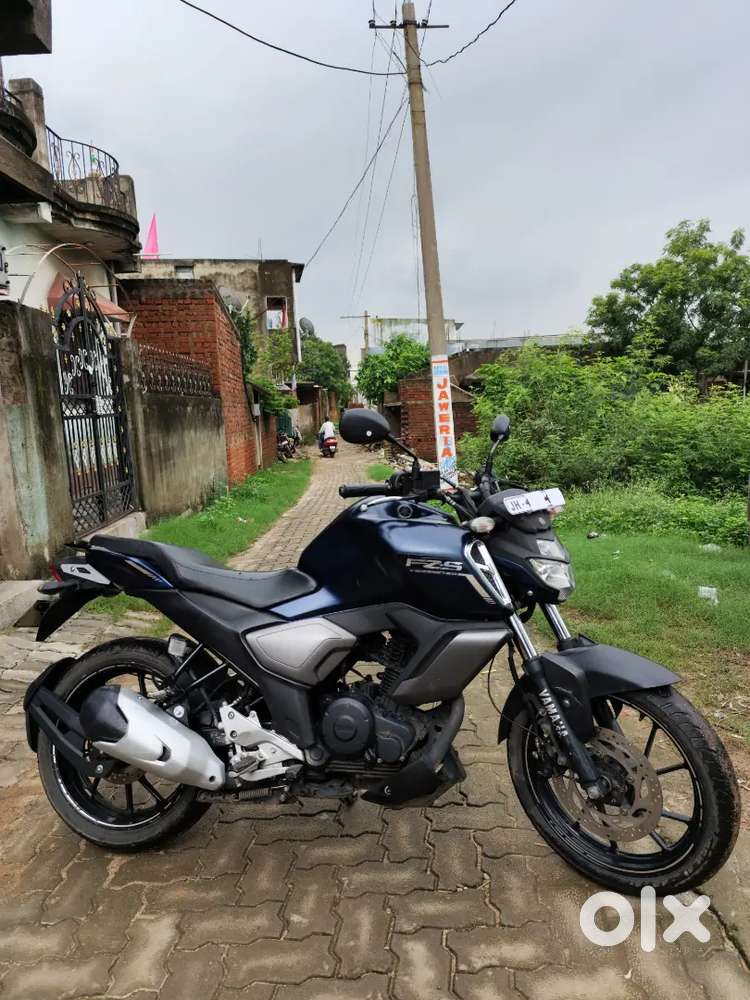 Yamaha FZs V3 new condition