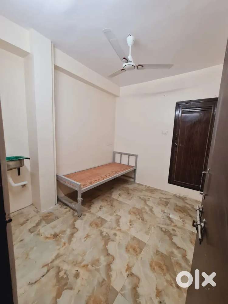 Newly constructed 1 rkfor  bachelors at sindhi colony main road