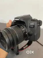 Canon 77d dslr with lenses