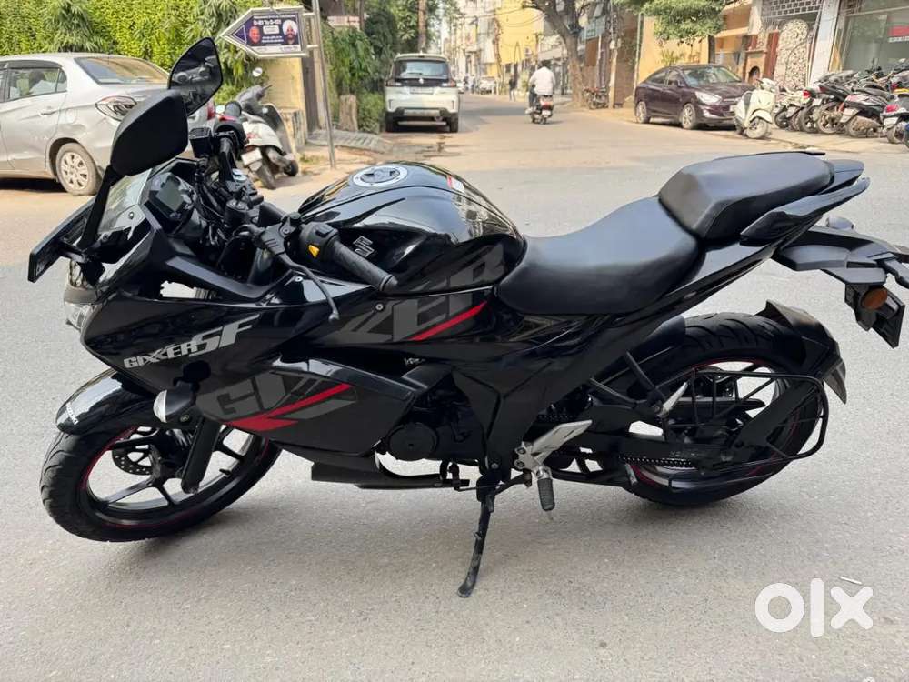 SUZUKI GIXXER SF