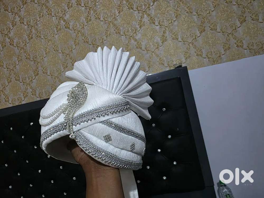 Wedding Pagdi or Petha in good condition for immediate sale